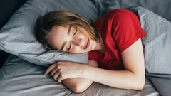 Hoe je in 2 minuten makkelijk in slaap valt en echt goed uitrust: een eeuwenoude Chinese methode