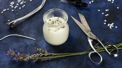 Hoe en waarom je de lont van een kaars moet bijknippen: de regel die iedereen negeert